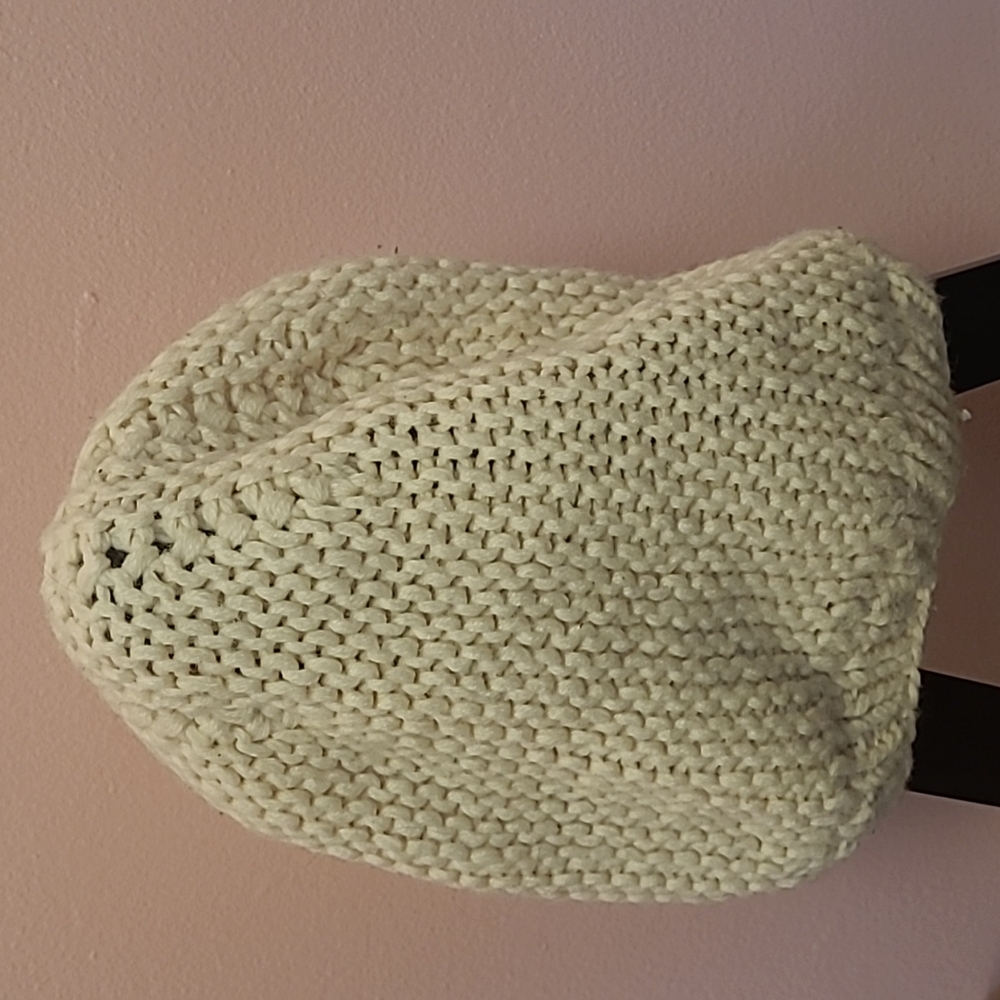 Cream popcorn knit slouchy hat